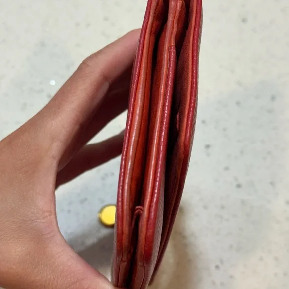 Authentic Gucci Heart Wallet 💓 - Picture 11 of 13